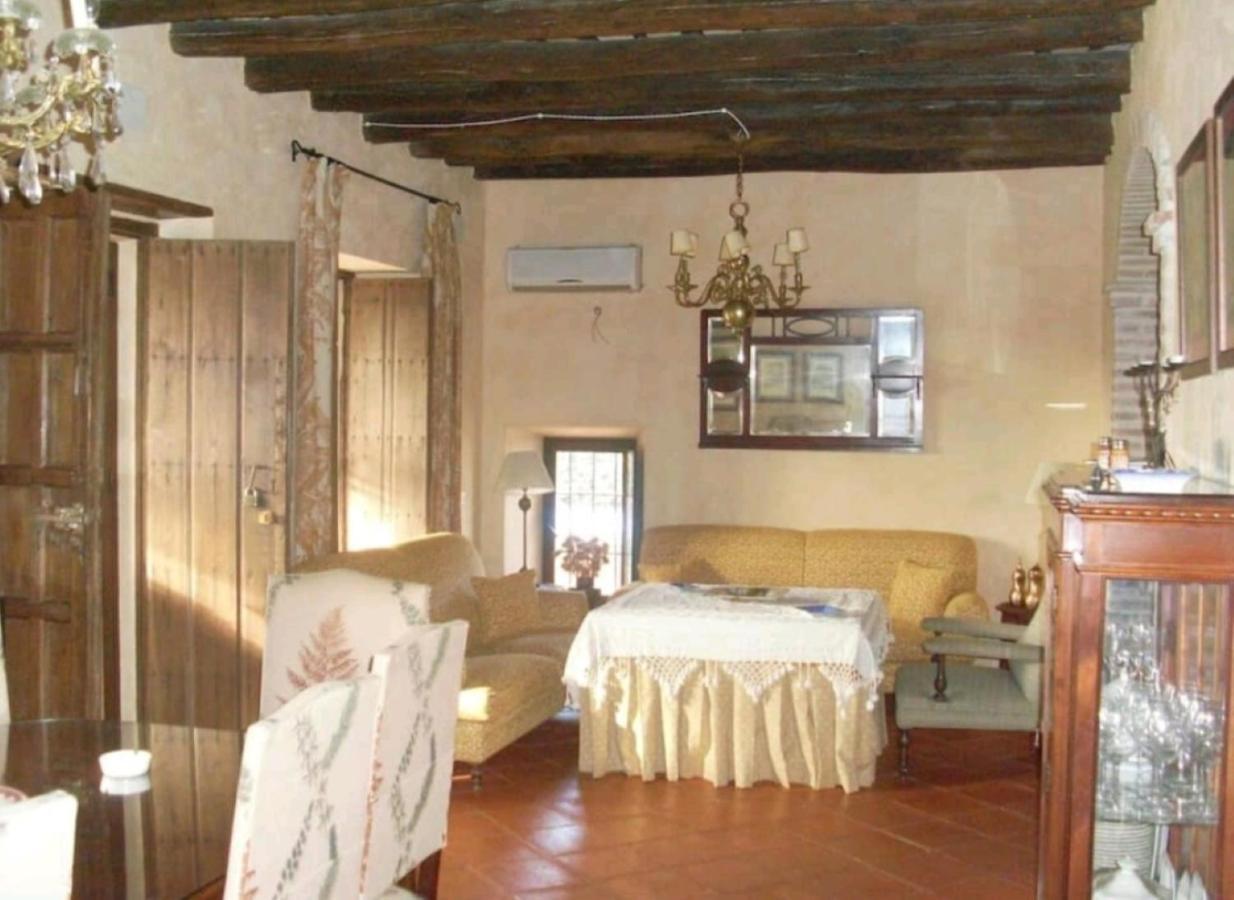 Casa Rural El Chorrillo Cazalla De La Sierra Exterior photo